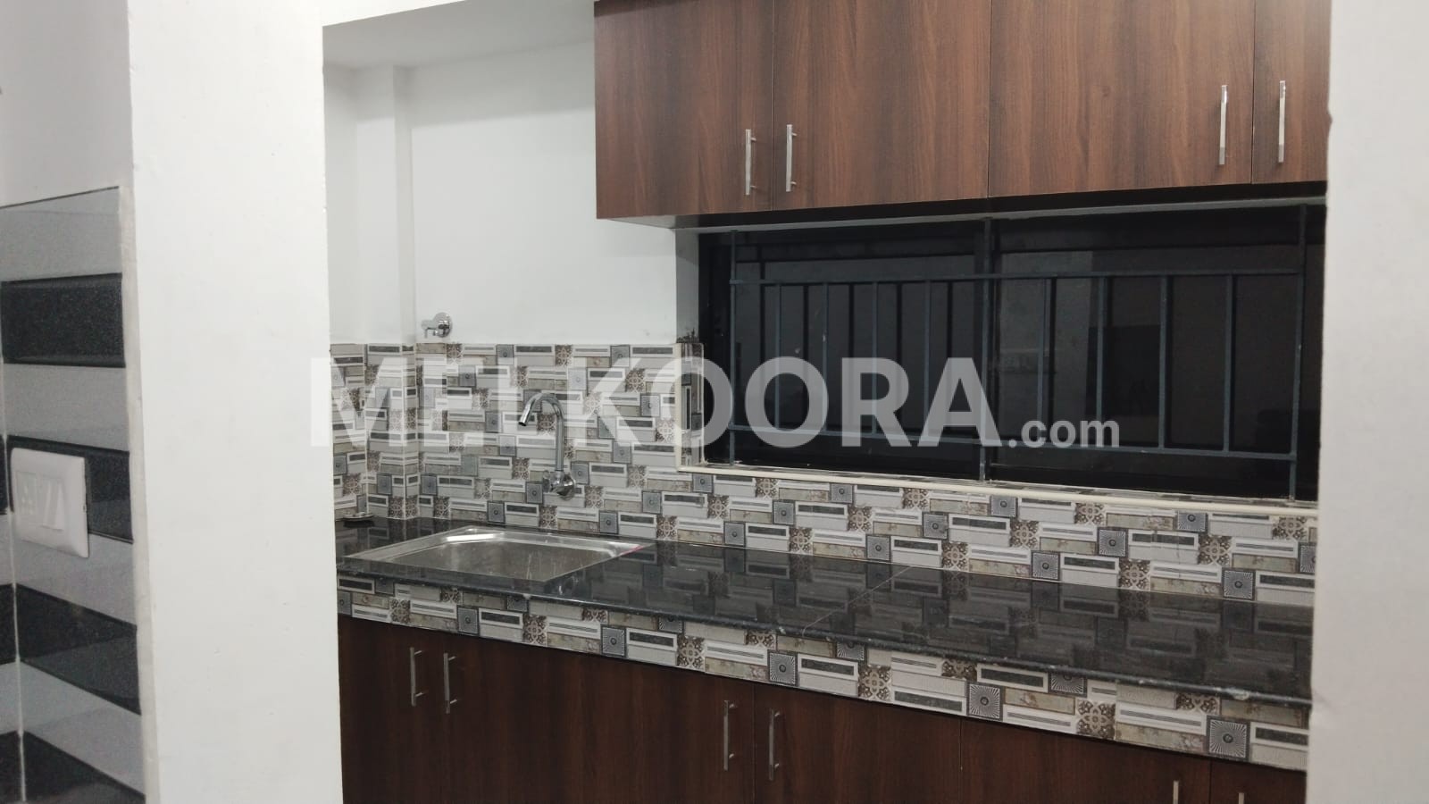 2BHK FULLY FURNISHED APARTMENT IN  CHEMBUMUKKU FOR RENT