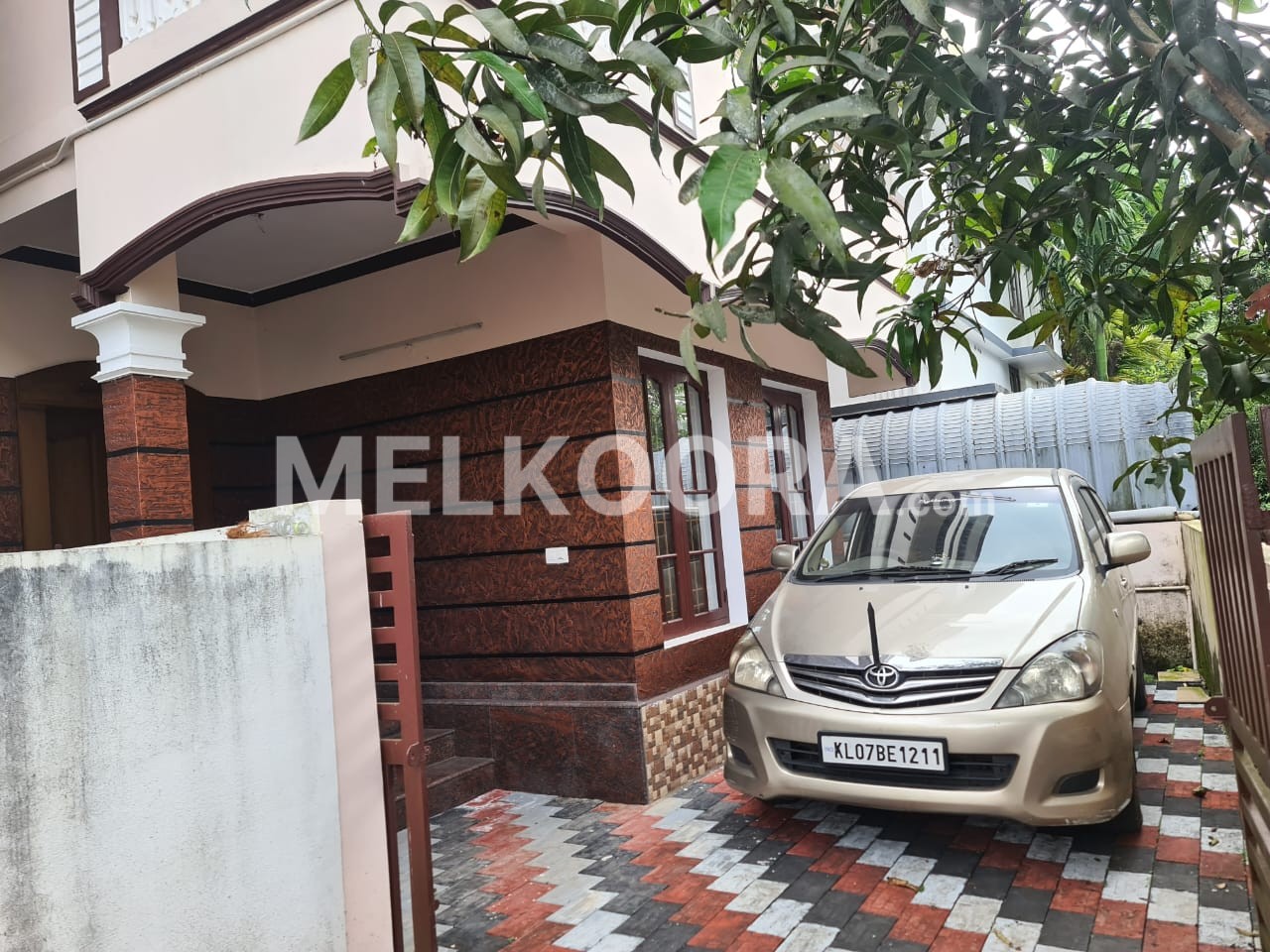 Sale of Spacious 3BHK Semi-Furnished House in Palachuvad