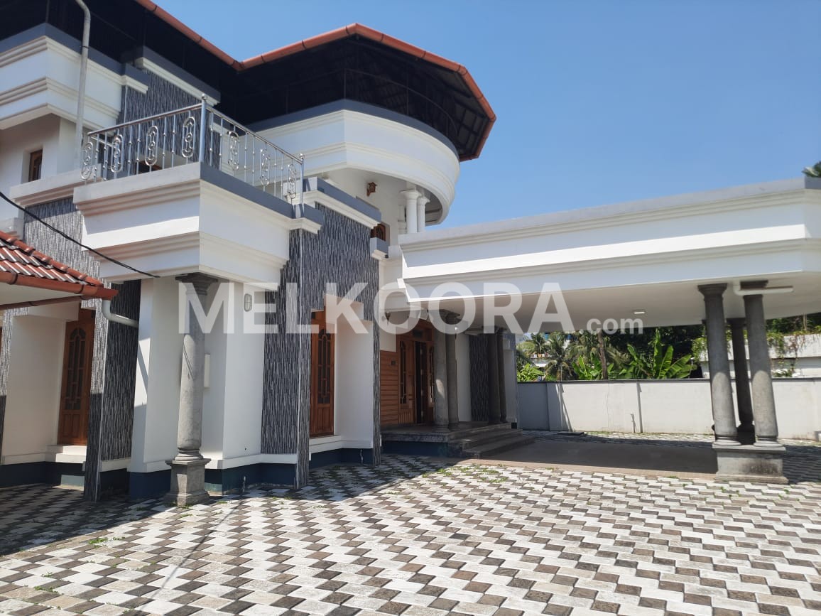 Stunning 4 BHK Fully Furnished Villa for sale in Palarivattom