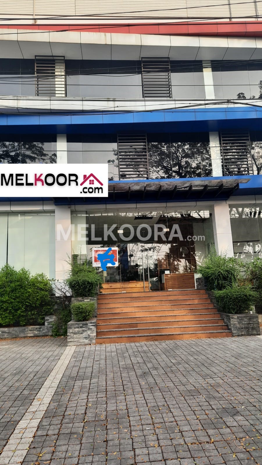 IDEAL FOR IT AND CORPORATE OFFICE 11400 SQ.FT COMMERCIAL BUILDING(3 floors)  FOR RENT IN KALAMASSERRY