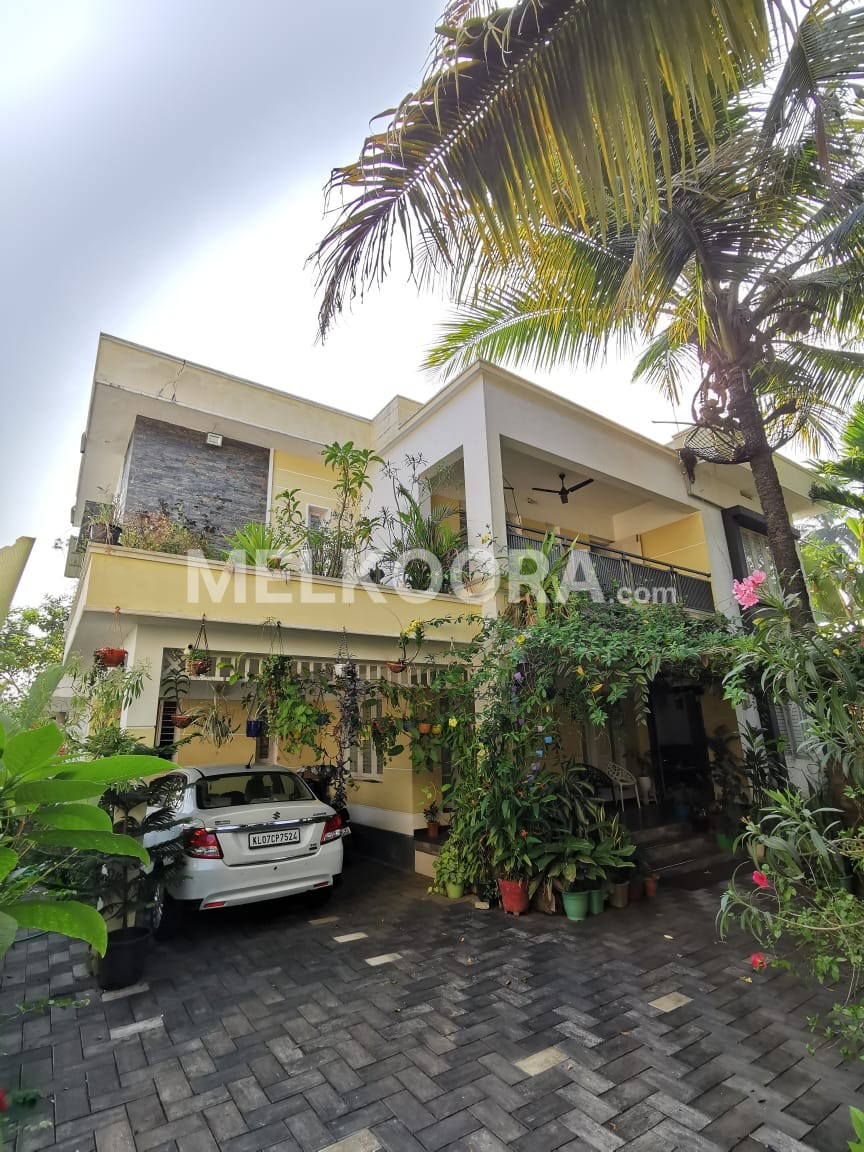 3BHK Semi-Furnished House for Sale in Aluva.