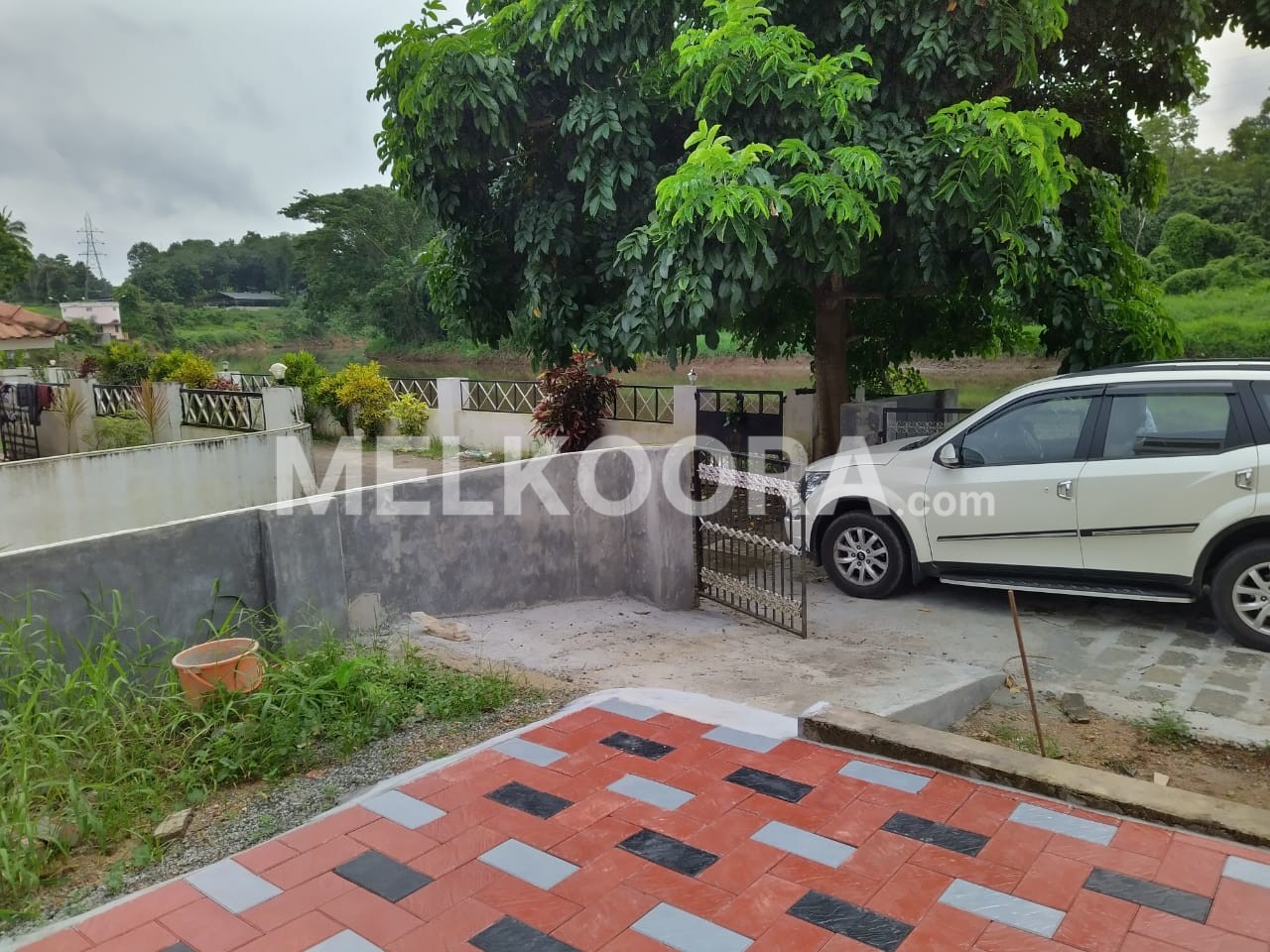 4 BHK UNFURNISHED VILLA FOR SALE IN PUTHALATH