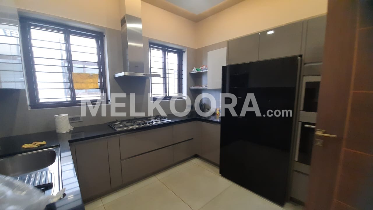 Luxurious 5 BHK Fully Furnished Villa for Rent in Kaloor