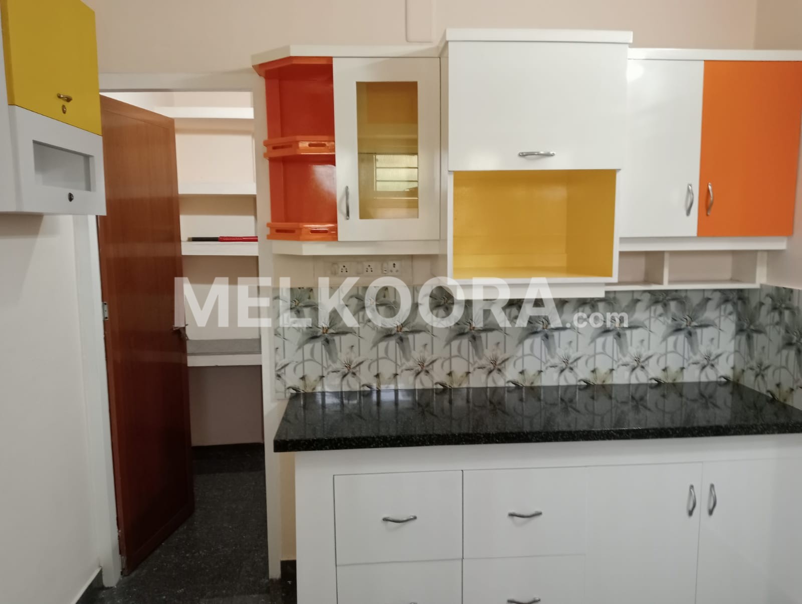 Stylish and Fully Furnished 3 BHK Flat for rent in Kaloor