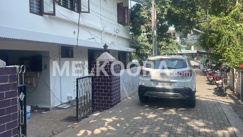 2 BHK Semi-Furnished House for Rent in Changapuzha Nagar
