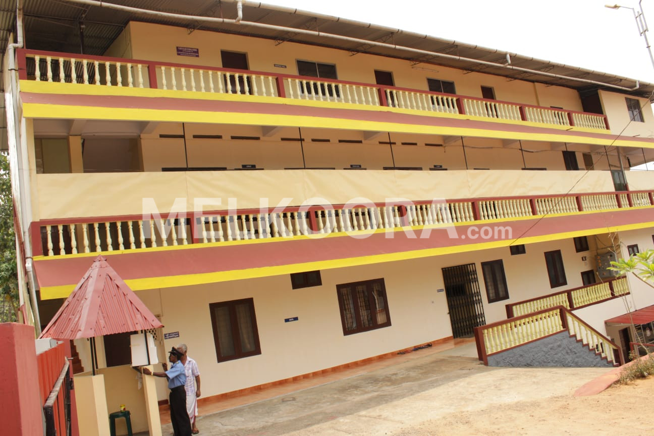 Commercial Property for Sale in Mulamkulam, Kottayam.