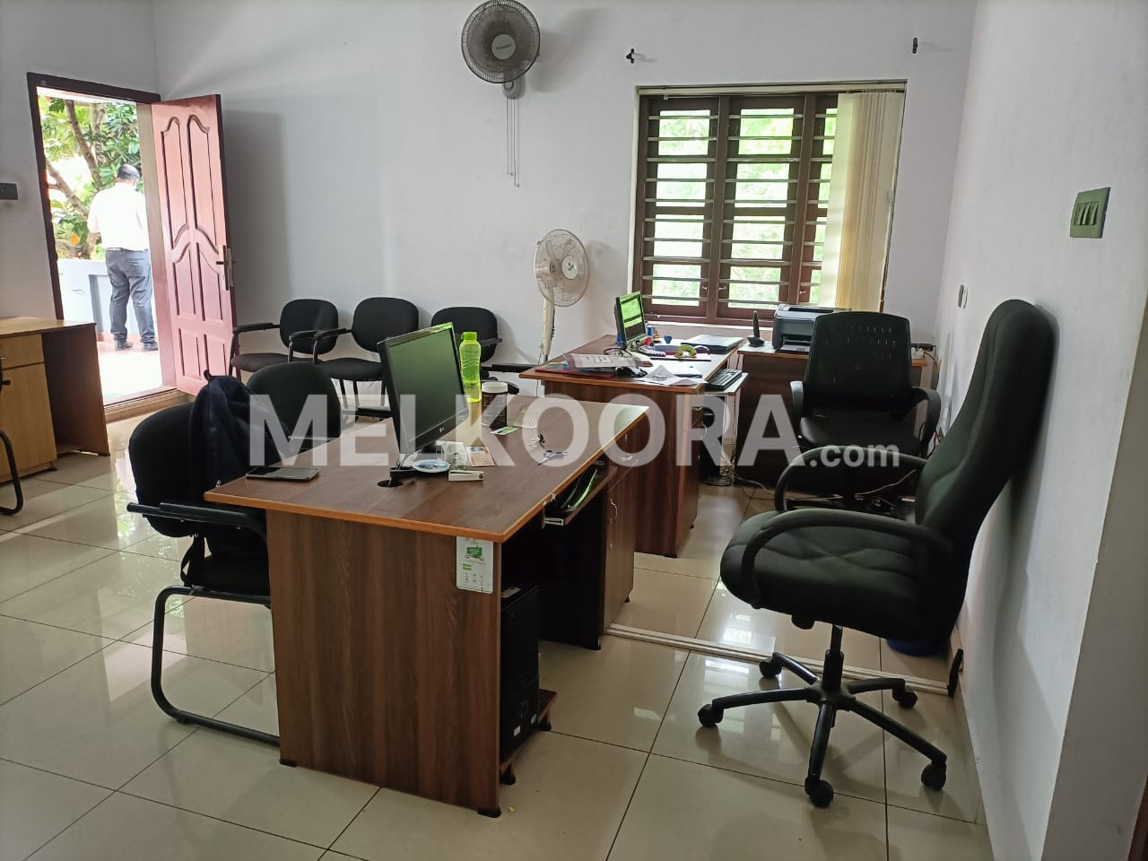 1500Sqft semi furnished commercial space for rent in edappally at Rs 20000