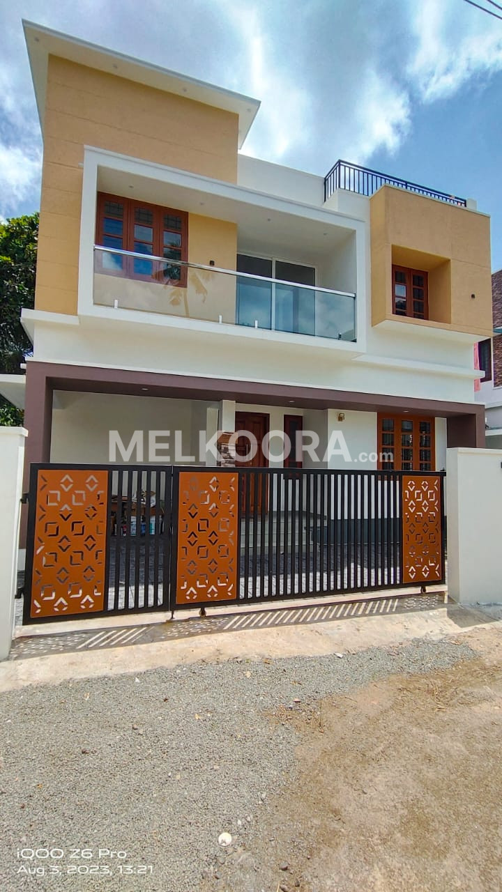 4 BHK 1550 Sqft House for Sale in Thripunithura