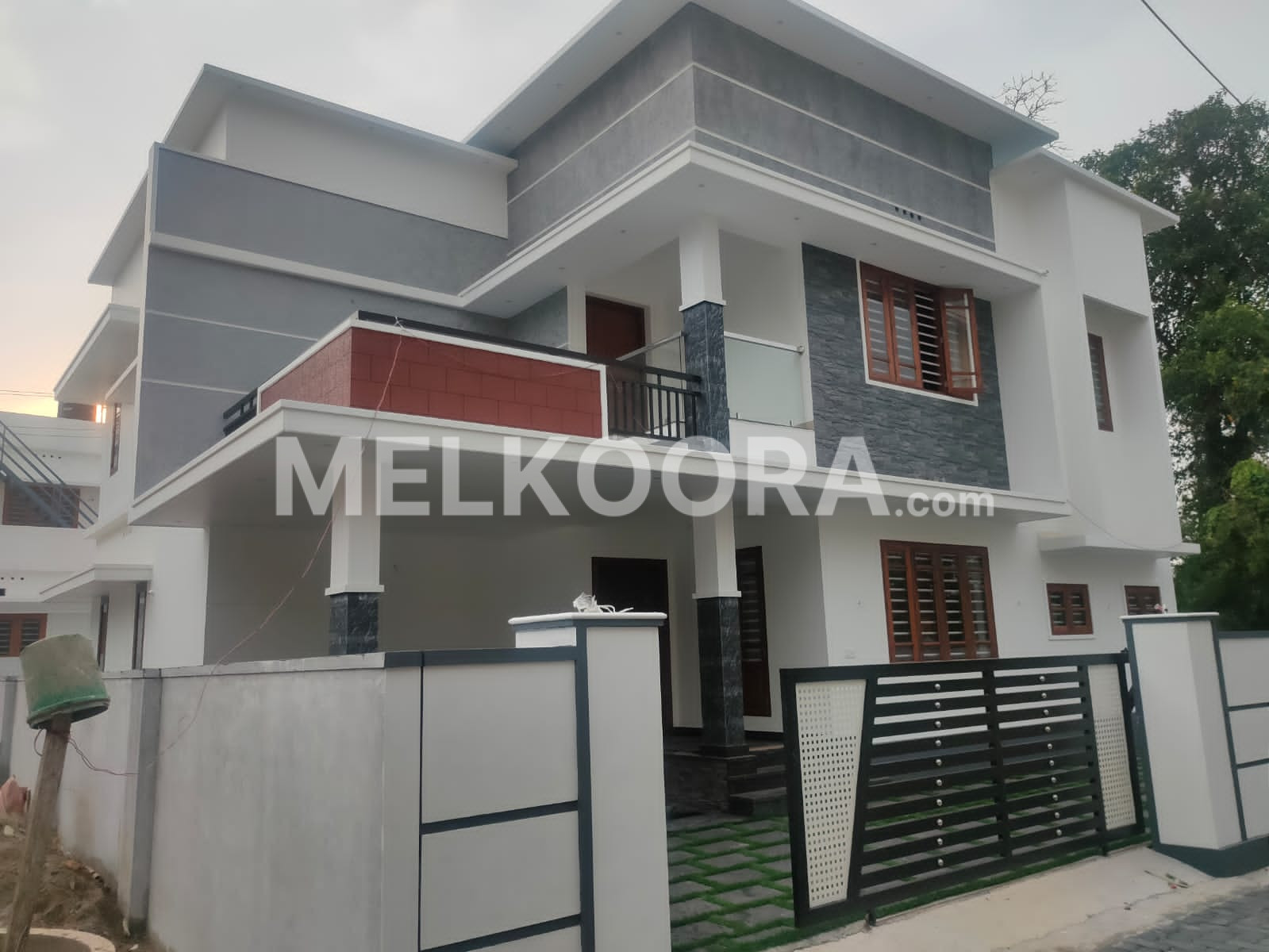 4 BHK 2200 Sqft House for Sale in Kizhakkambalam