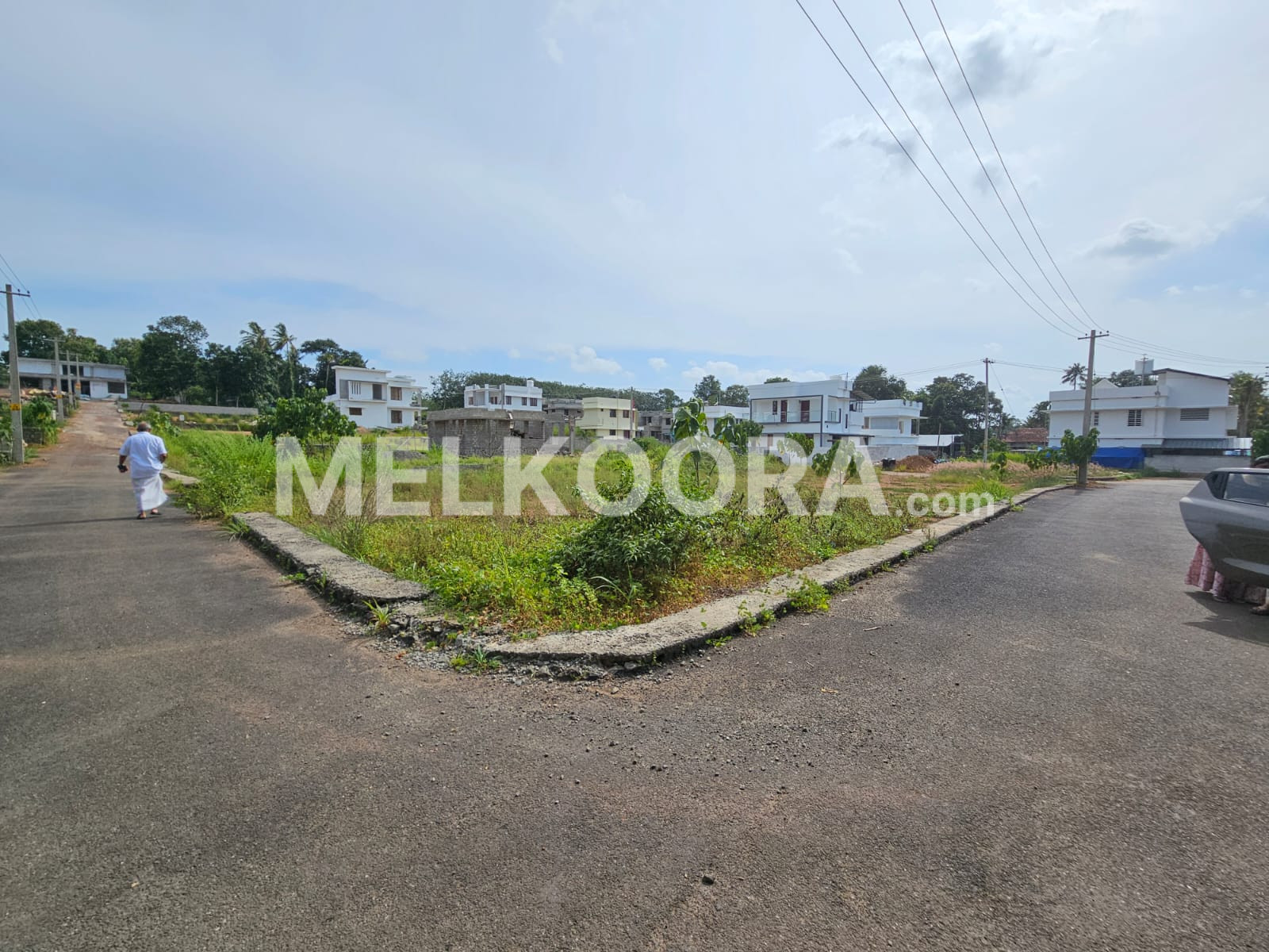 5.4 Cent Residential Land For Sale in Chottanikkara