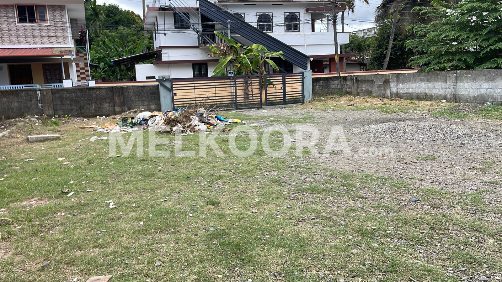 13.5 Cent Residential Land For Sale in Chembumukku