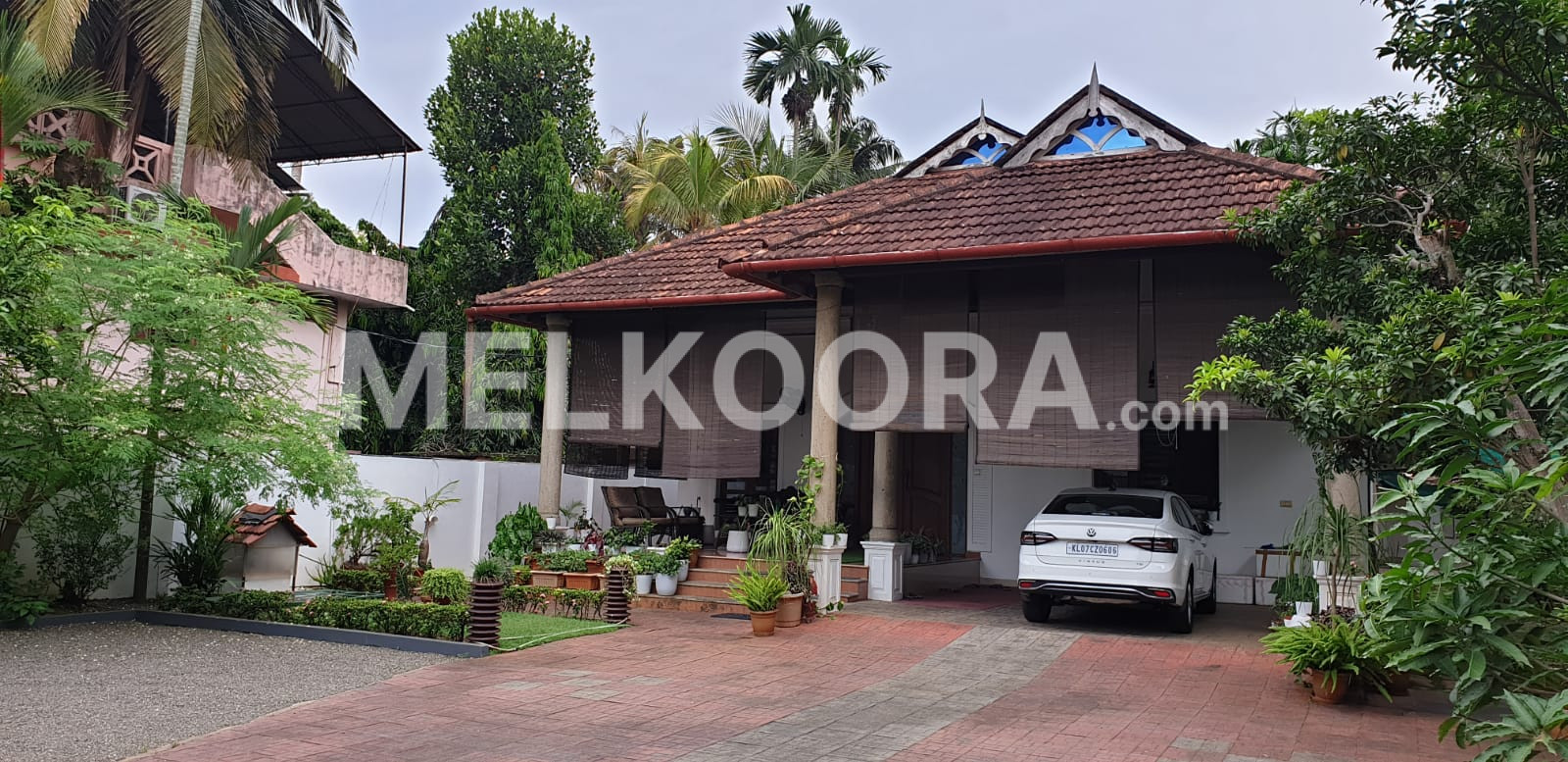 4BHK 5000Sqft Fully Furnished Posh House For Rent at Kaloor For Rs 1.10Lakhs Per Month