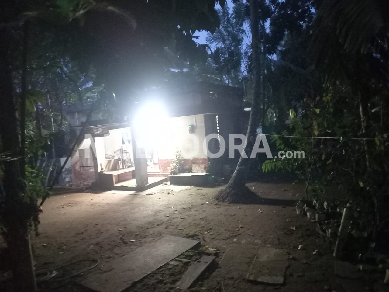 8 Cent residential land for sale at Maradu for Rs 6.5Lakhs per cent