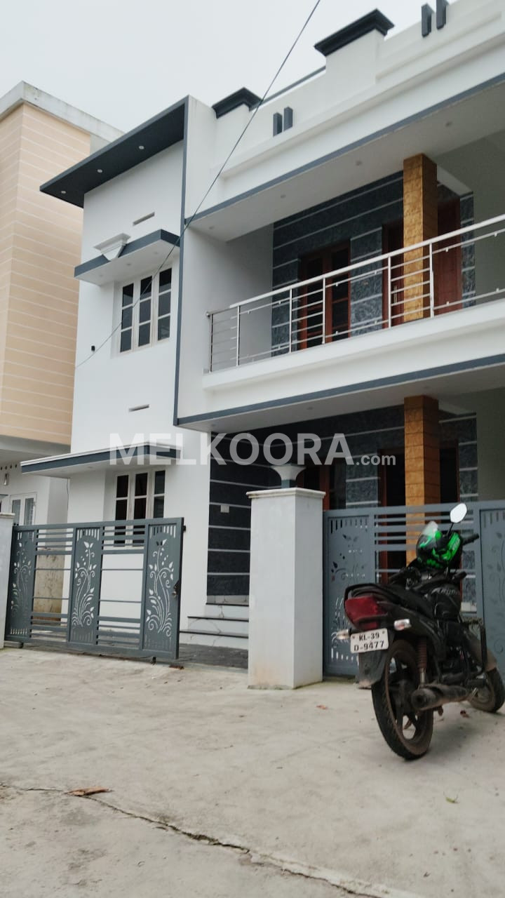 3BHK 1500Sqft Semi Furnished House For Sale at Vytilla For Rs 80Lakhs