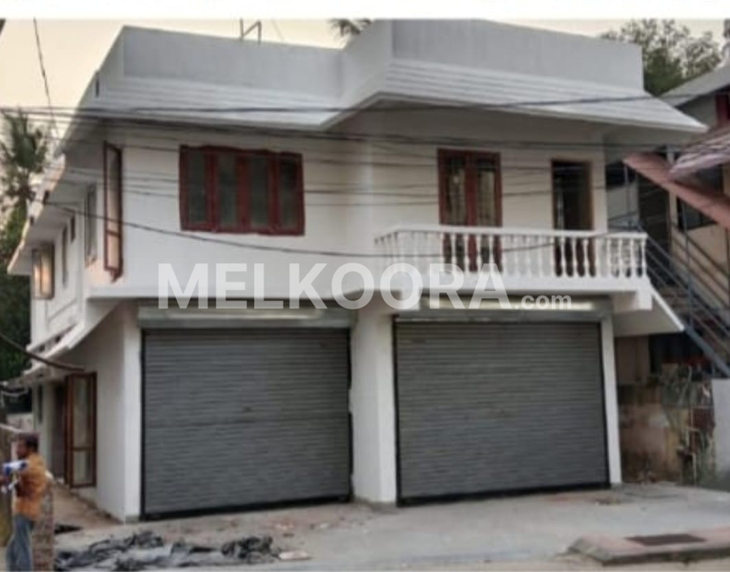 2800Sqft Unfurnished Commercial Building for Rent at Kaloor for Rs 40000