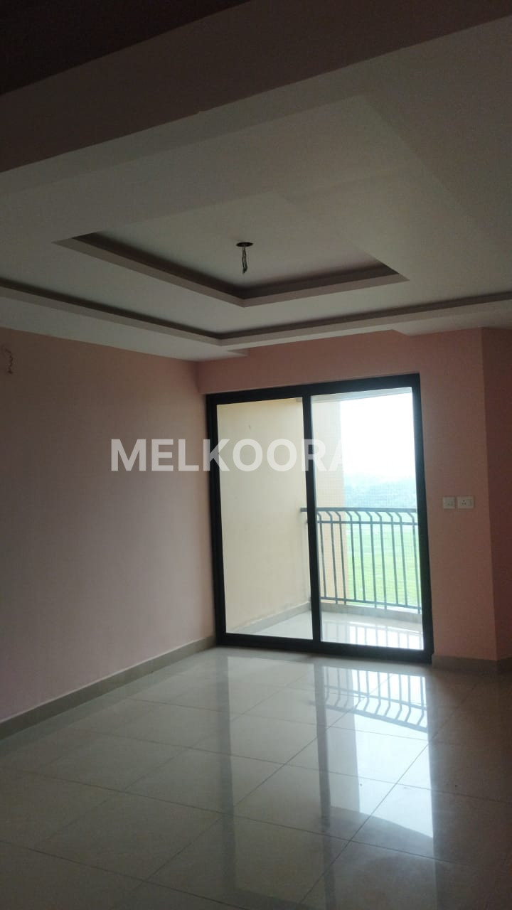 4BHK 2092Sqft Semi furnished flat for sale at Aluva for Rs85Lakhs