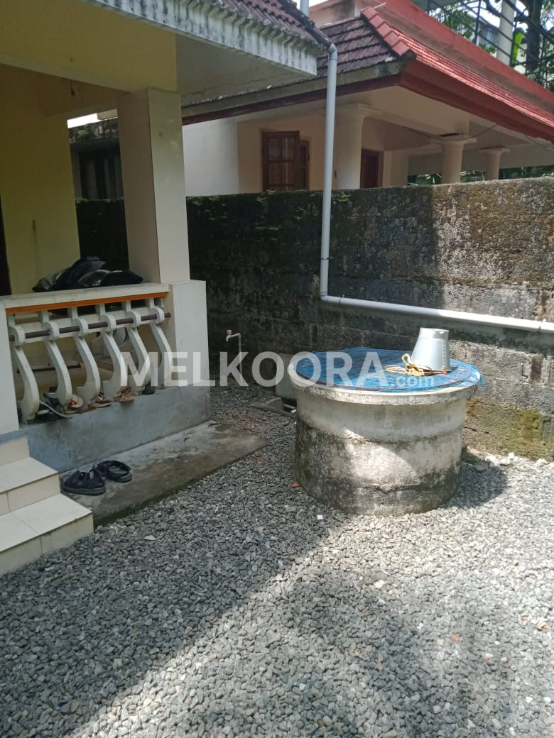 3BHK 1300Sqft Semi furnished house for sale at Edappally for Rs 39Lakhs