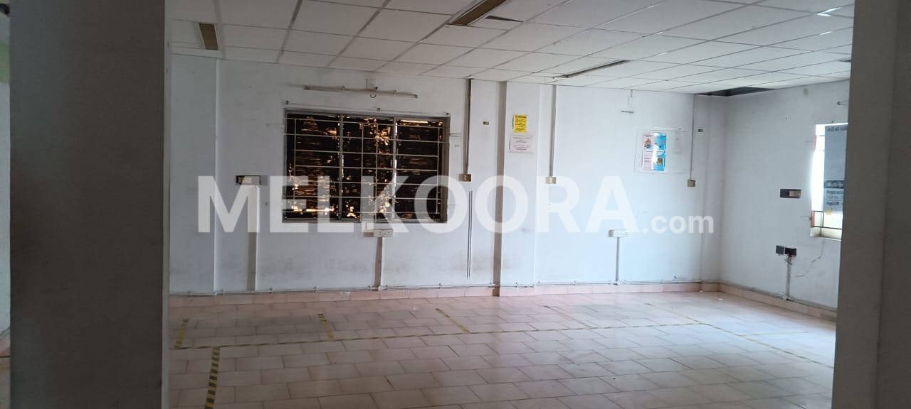 1750 Unfurnished Commercial Space for Rent at Kadavanthra for Rs39000/Month