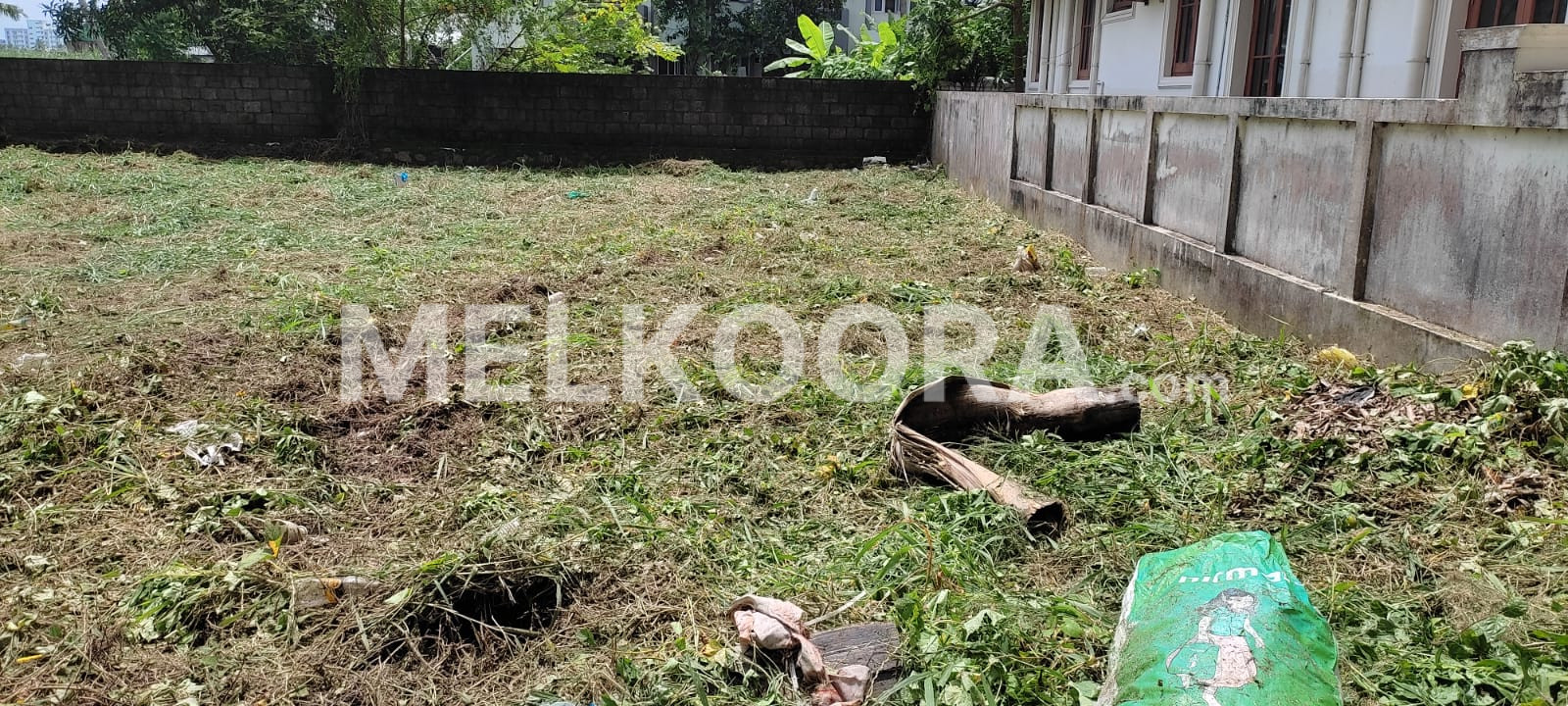 14 Cent Residential land for sale at Vyttila for Rs50 Lakhs per cent