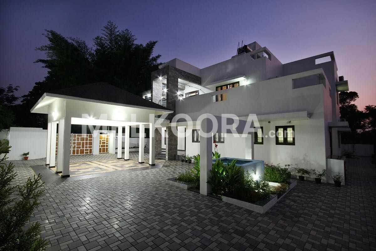 4BHK 5000Sqft Fully Furnished House For Sale at Puthenkurishu For Rs 4Cr