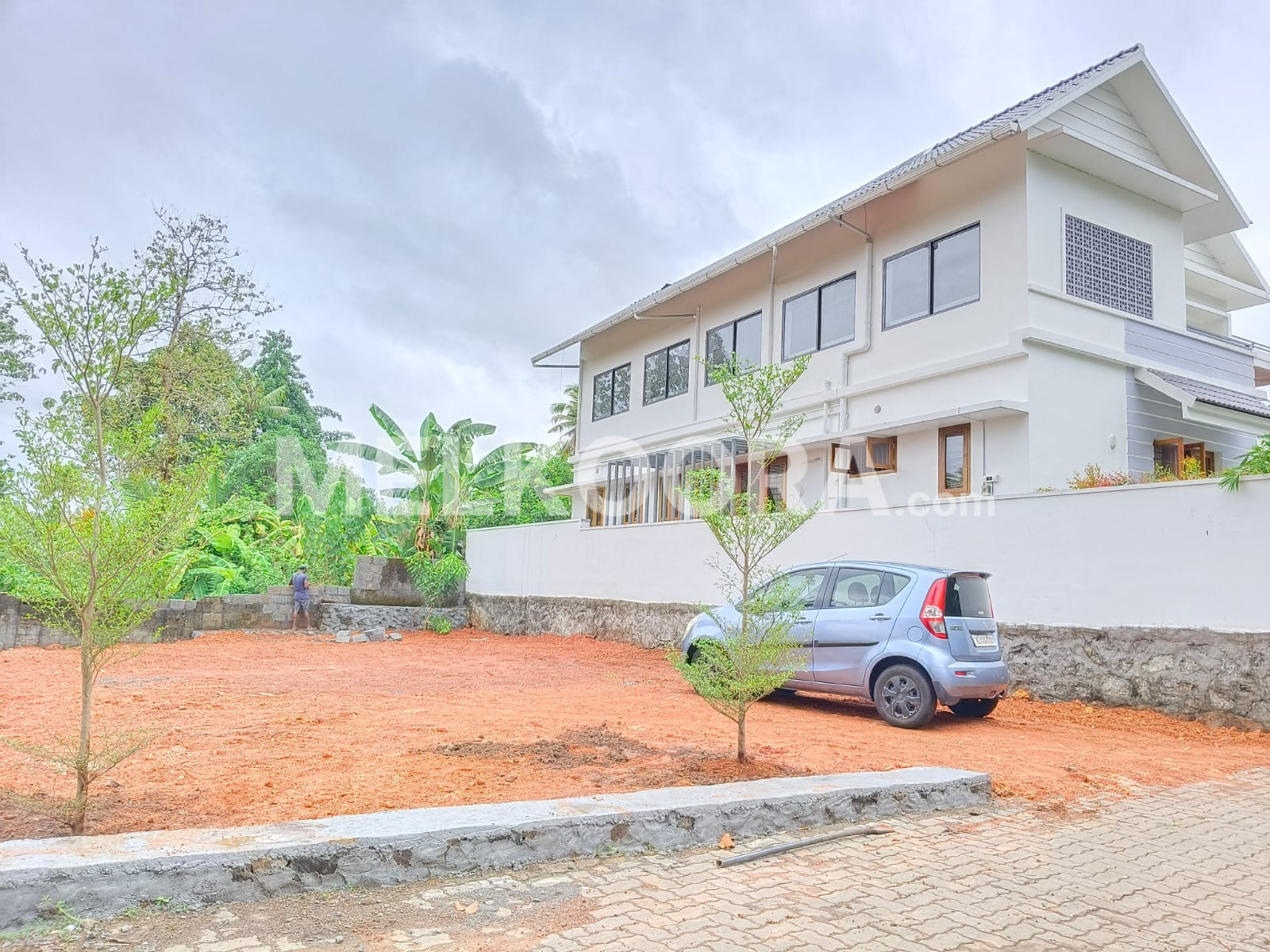 11 Cent residential land for sale at Kakkanad for Rs10.75 Lakhs per cent