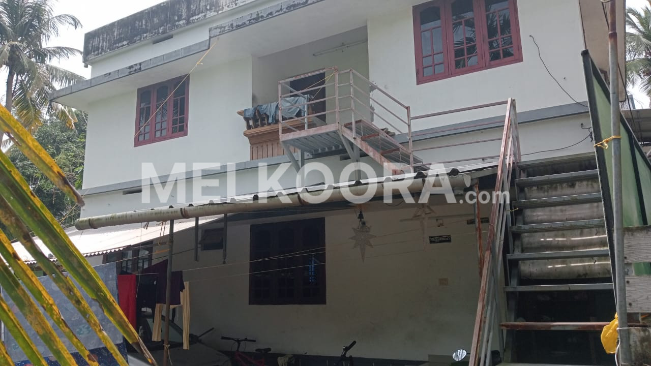 4BHK 2300Sqft Fully Furnished House For Sale at Maradu For Rs 1.10Cr