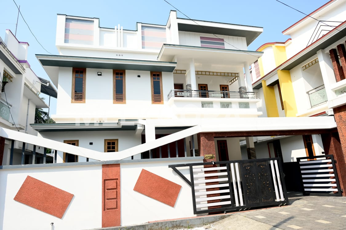 3BHK 1450Sqft Fully Furnished House For Sale at Mulanthuruthy For Rs 60Lakhs