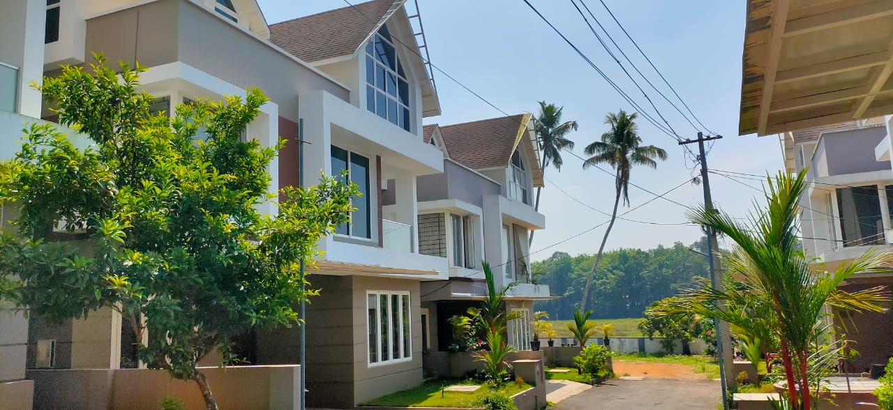 4BHK 1700Sqft Fully Furnished Gated Villa For Rent at Kakkanad For Rs 32000/Month