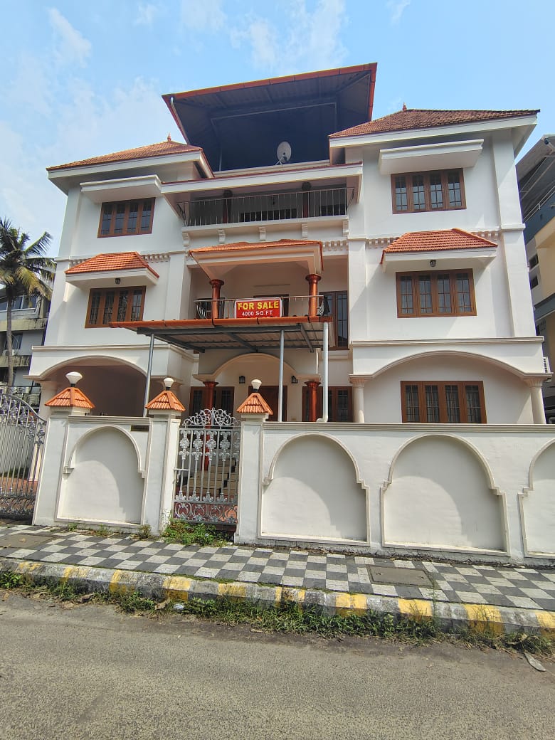 8BHK 4000Sqft Semi Furnished House for sale at Kadavanthara for Rs3.50Cr