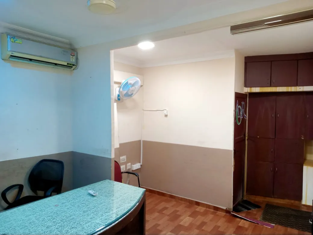 210Sqft Semi Furnished Office Space For Rent at Banarji Road For Rs 16000/Month
