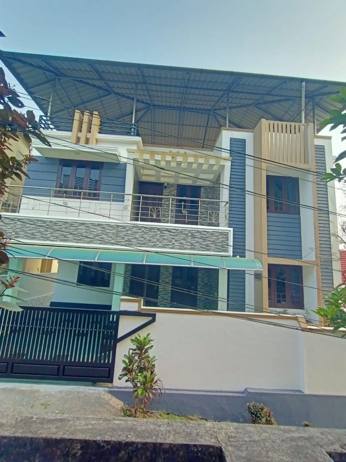 3BHK 1450Sqft Semi Furnished House for Sale at Kangarappady for Rs 65Lakhs