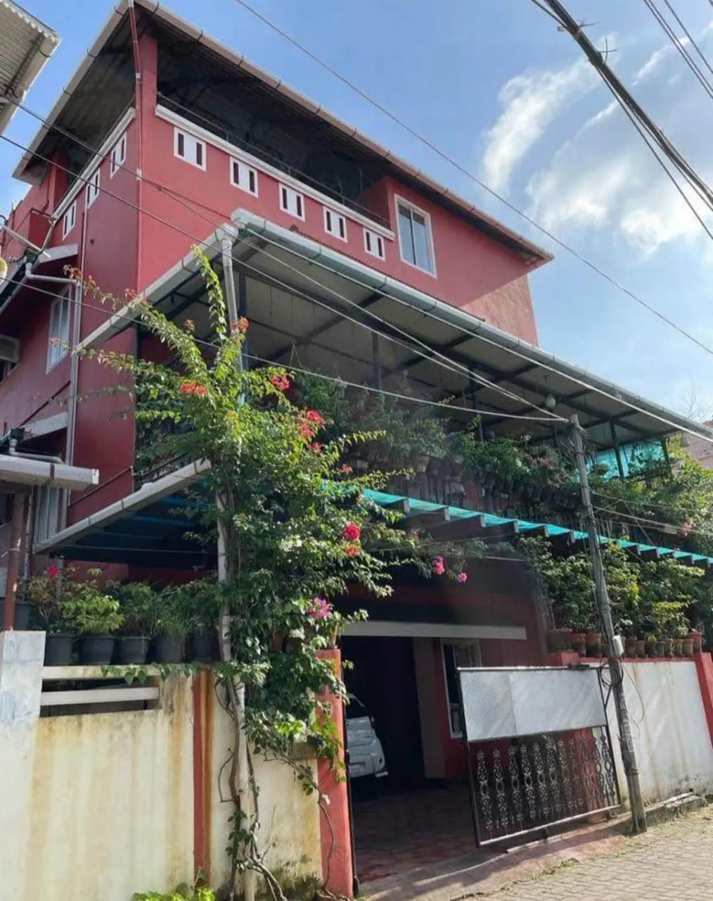 2BHK 800Sqft Semi Furnished House For Rent at Kadavanthra For Rs 15000/Month