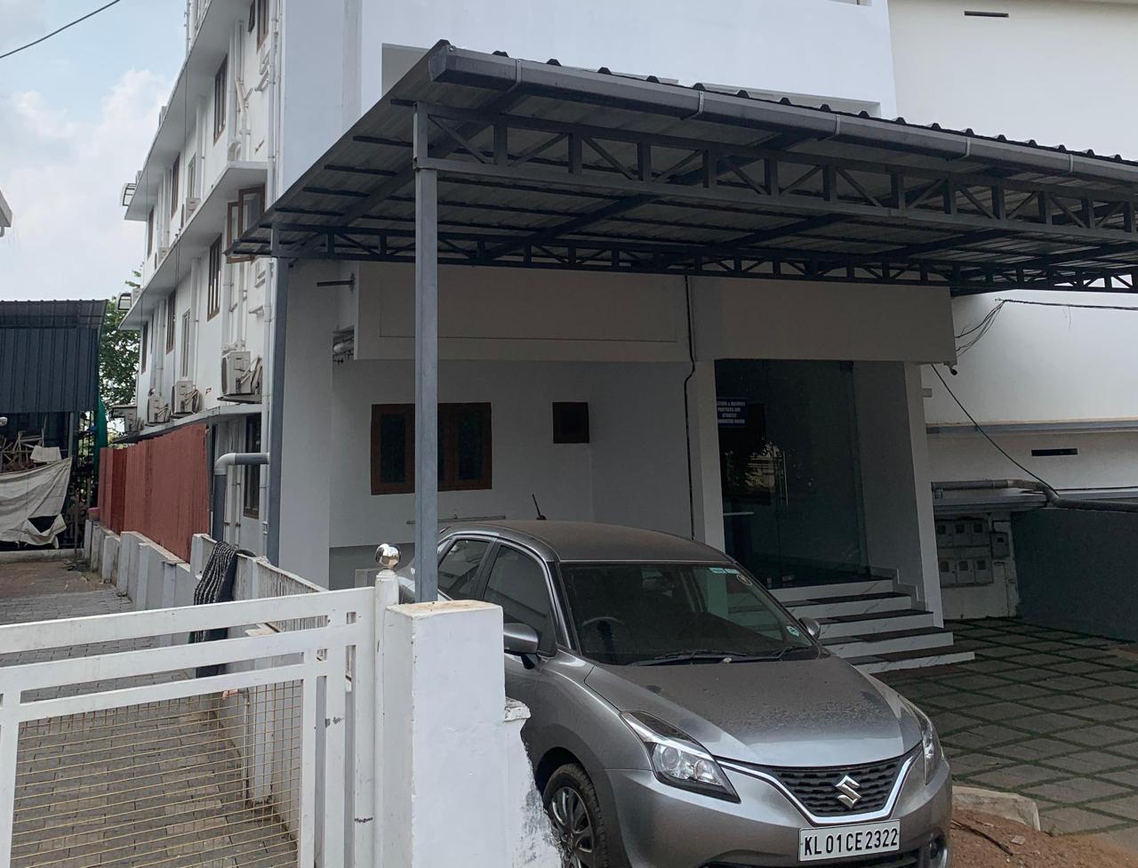 2BHK 1200Sqft Semi Furnished Apartment for Rent at Kakkanad for Rs 25000