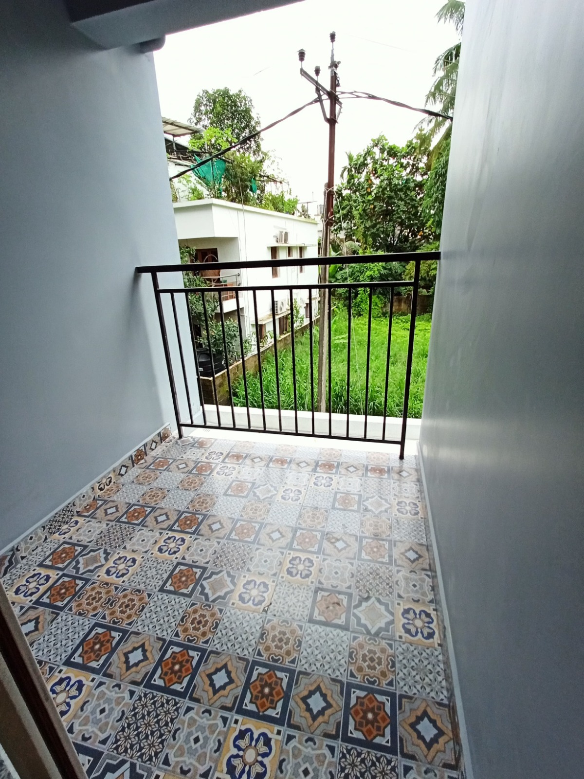 3BHK 1395Sqft Un Furnished Flat for Sale at Edappally for Rs 97L