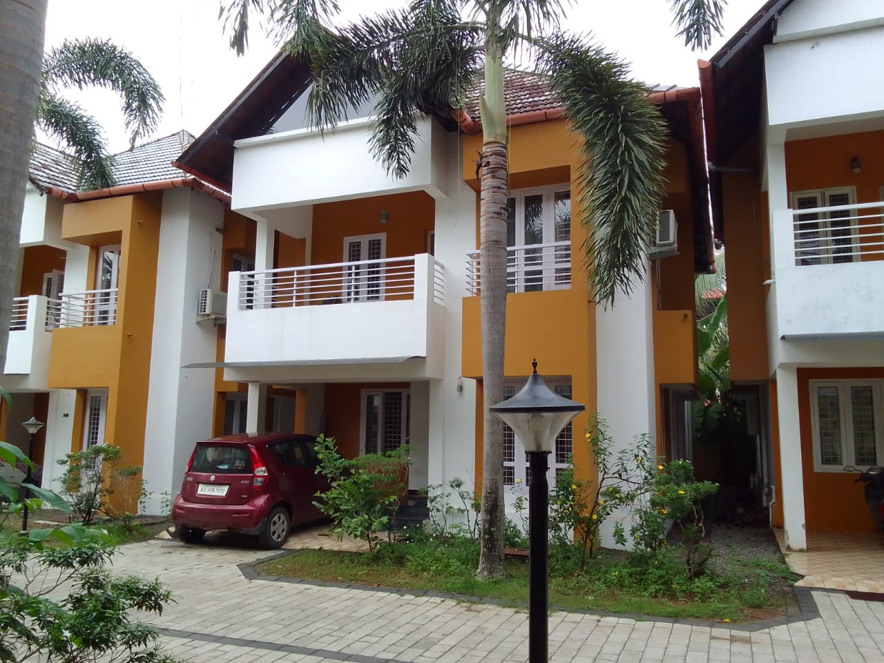 3BHK 1800Sqft Fully Furnished Gated Villa for Rent at Vyttila for Rs 24000/Month.