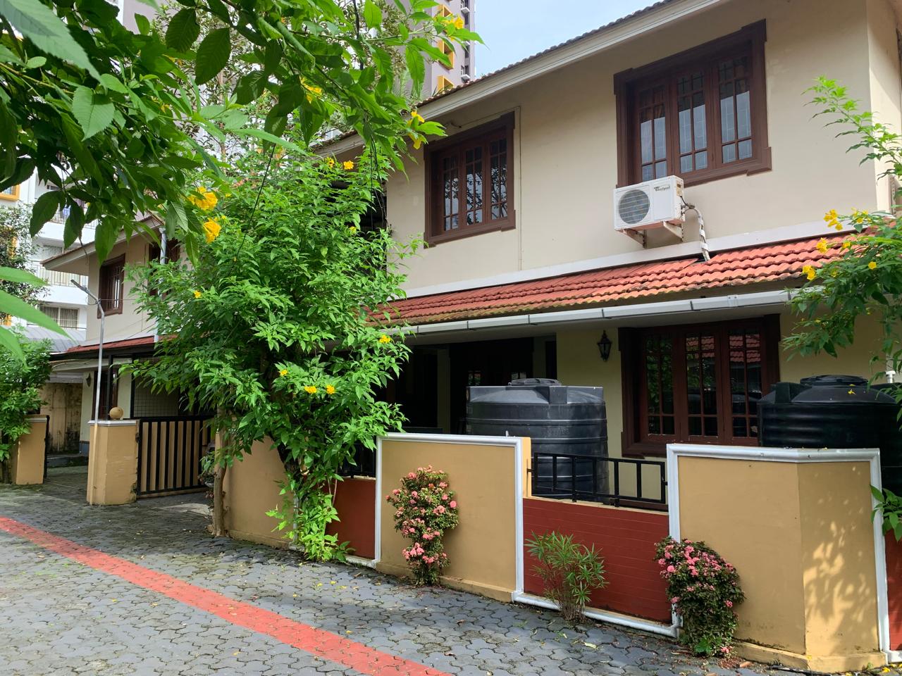4BHK 2000Sqft Fully Furnished Gated Villa for Rent at Kakkanad for Rs 35000/Month