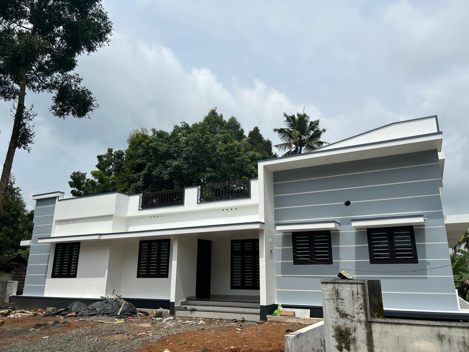 2BHK 1500Sqft Fully Furnished House for Sale at Aluva for Rs 80Lakhs.