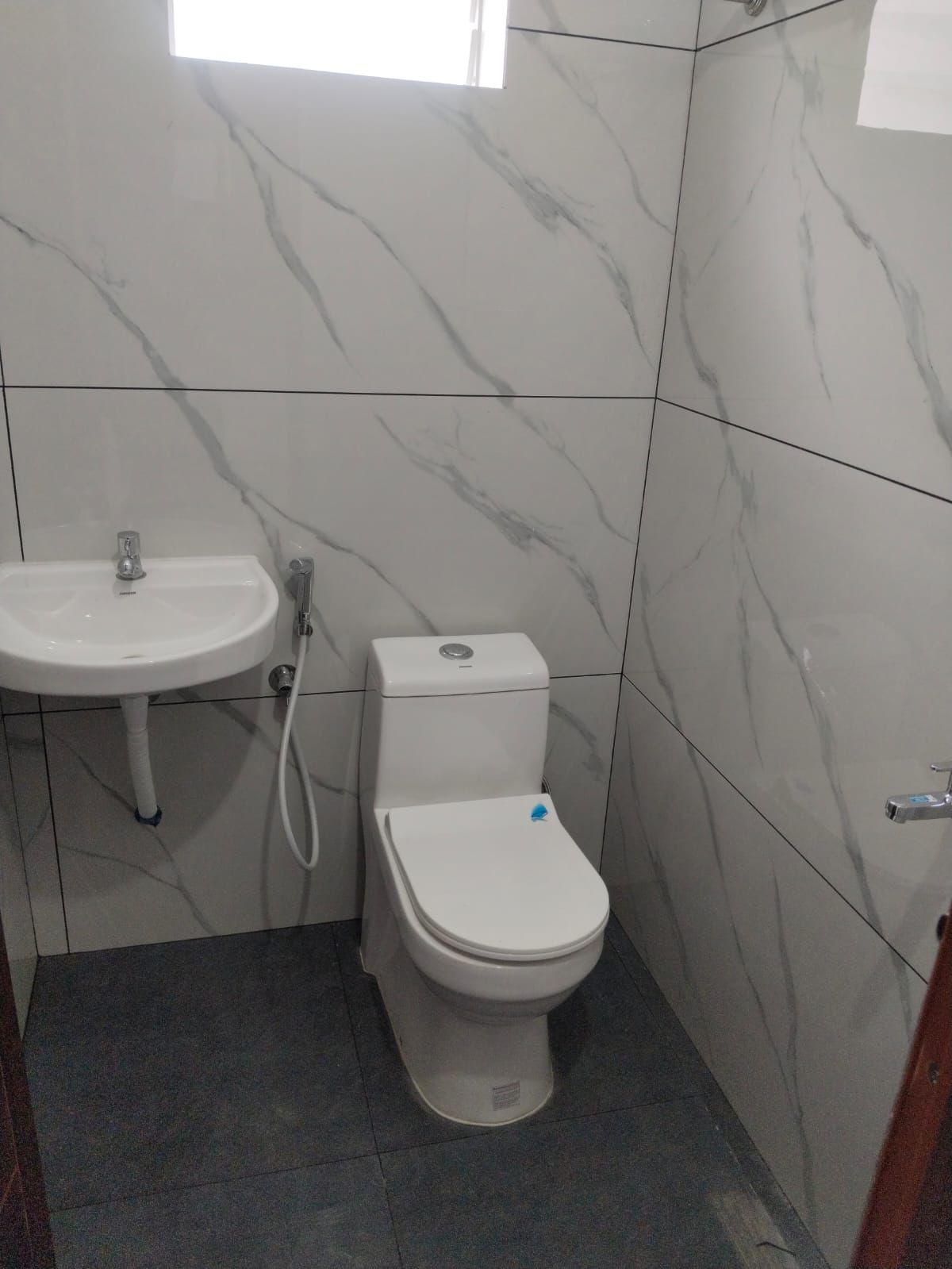 2BHK 11000Sqft Fully Furnished Appartment for rent at Edappaly for Rs22000