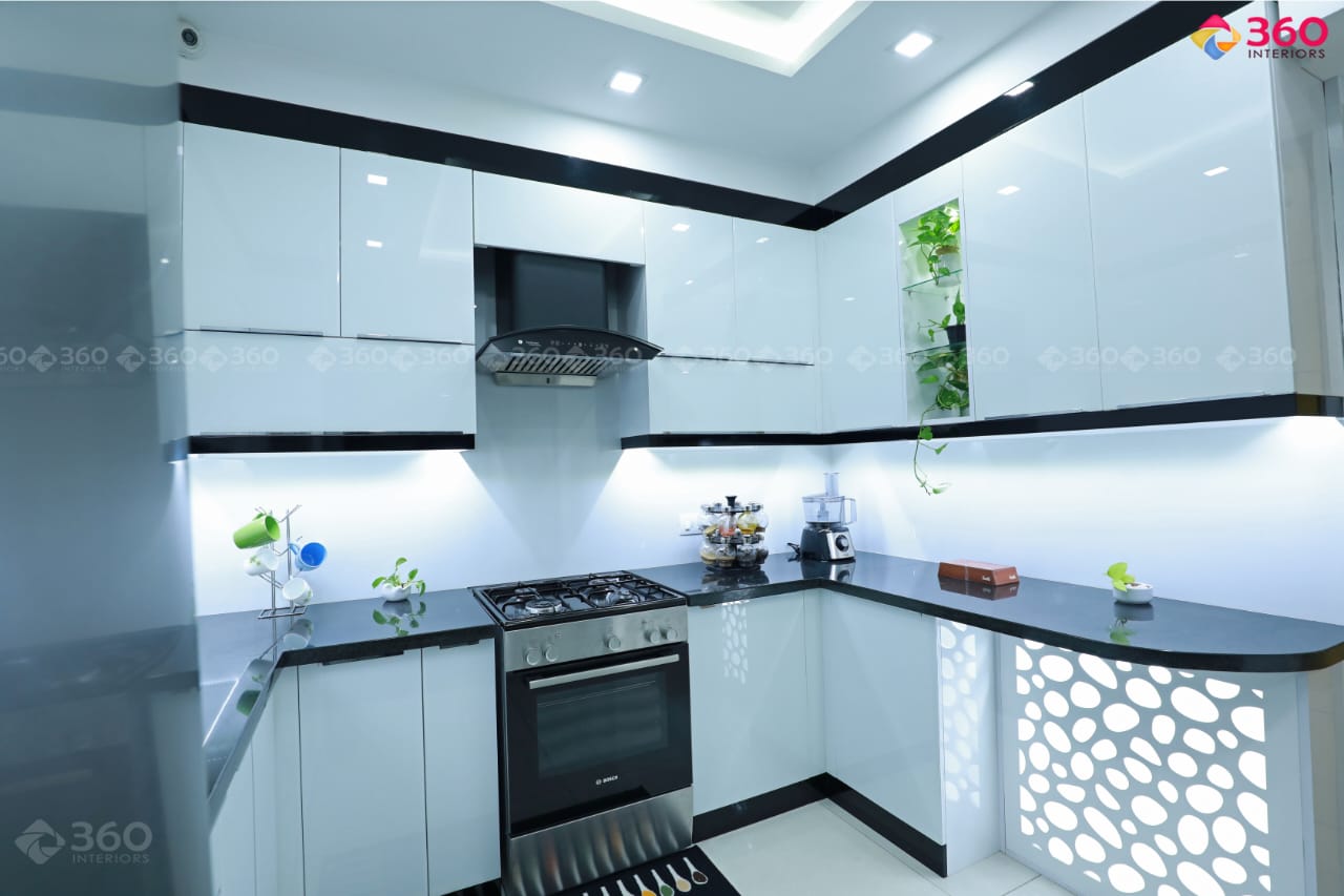 3BHK 1650Sqft Fully furnished Flat for Rent at Kadavanthra for Rs65000\Month